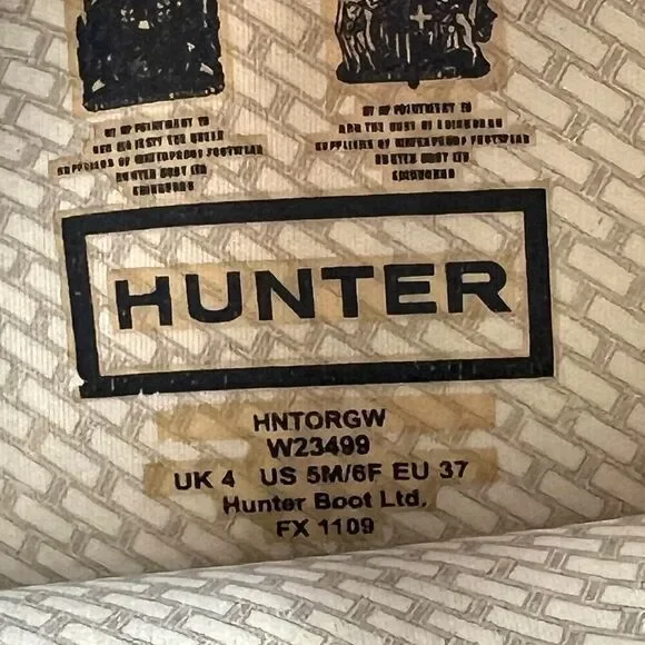 HUNTER Original Black Rubber Tall Rain Boots - Picture 7 of 7